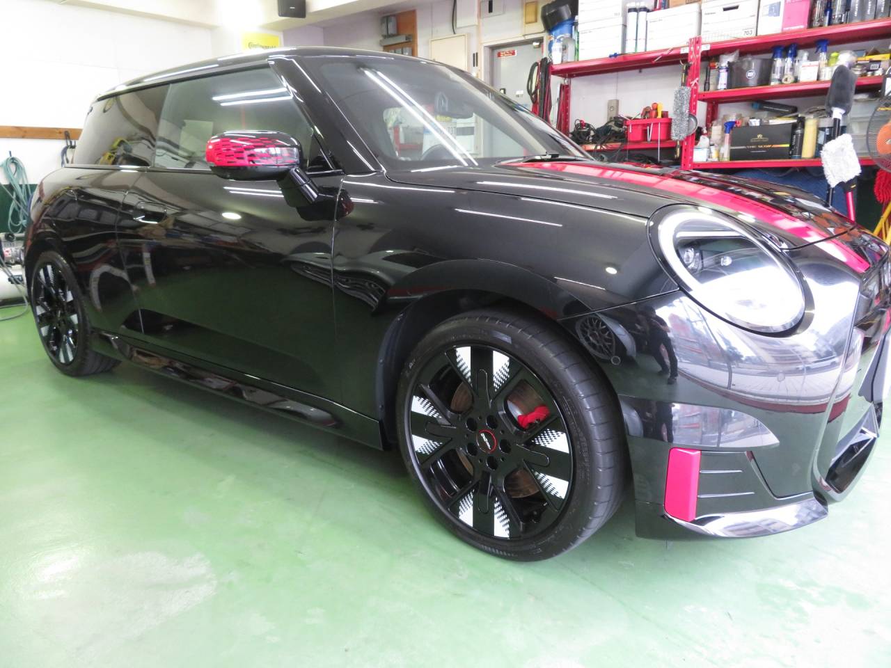 ジョンクーパーワークス　施工！