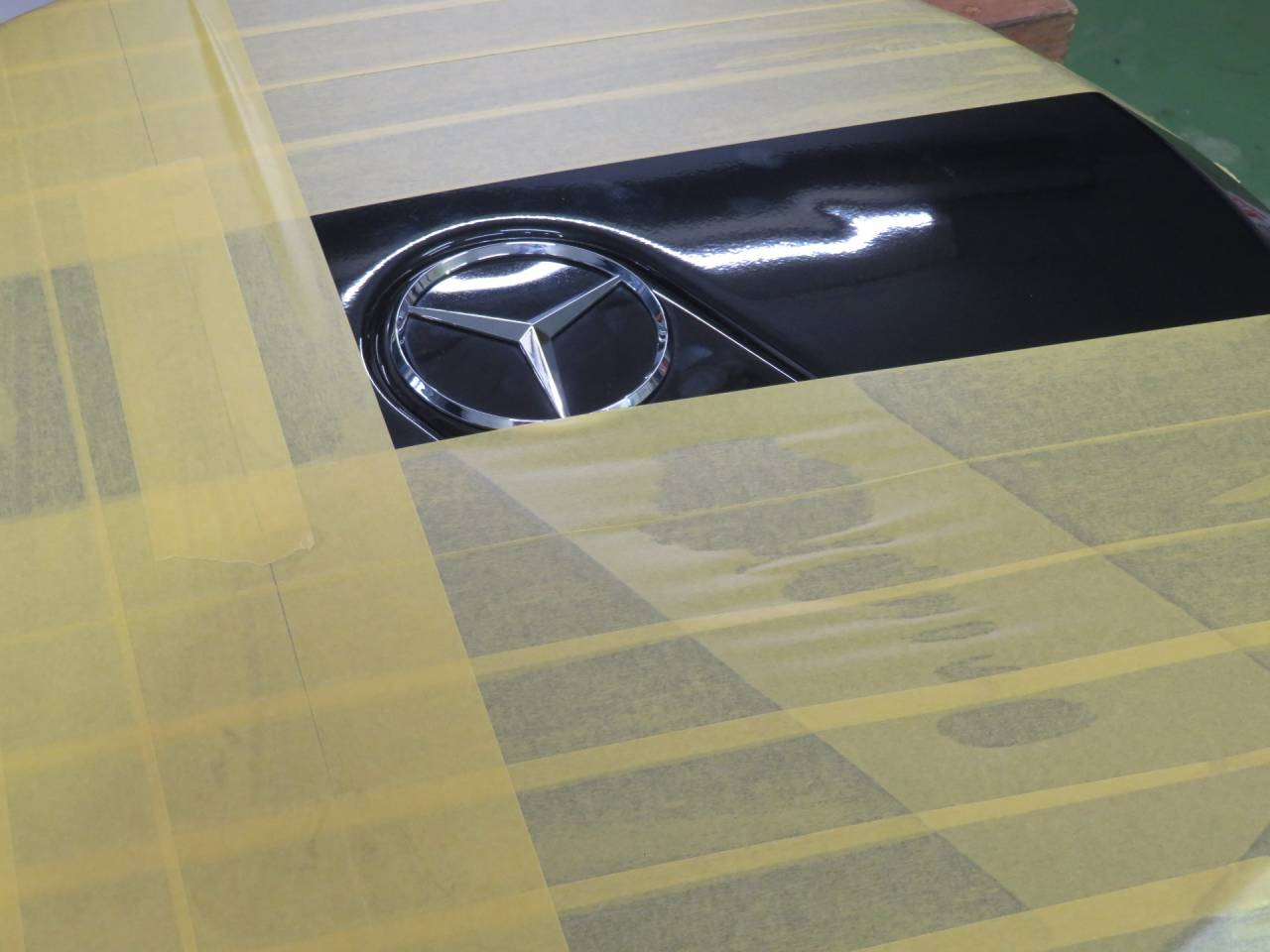 Ｇクラス背面タイヤカバーリペア修理